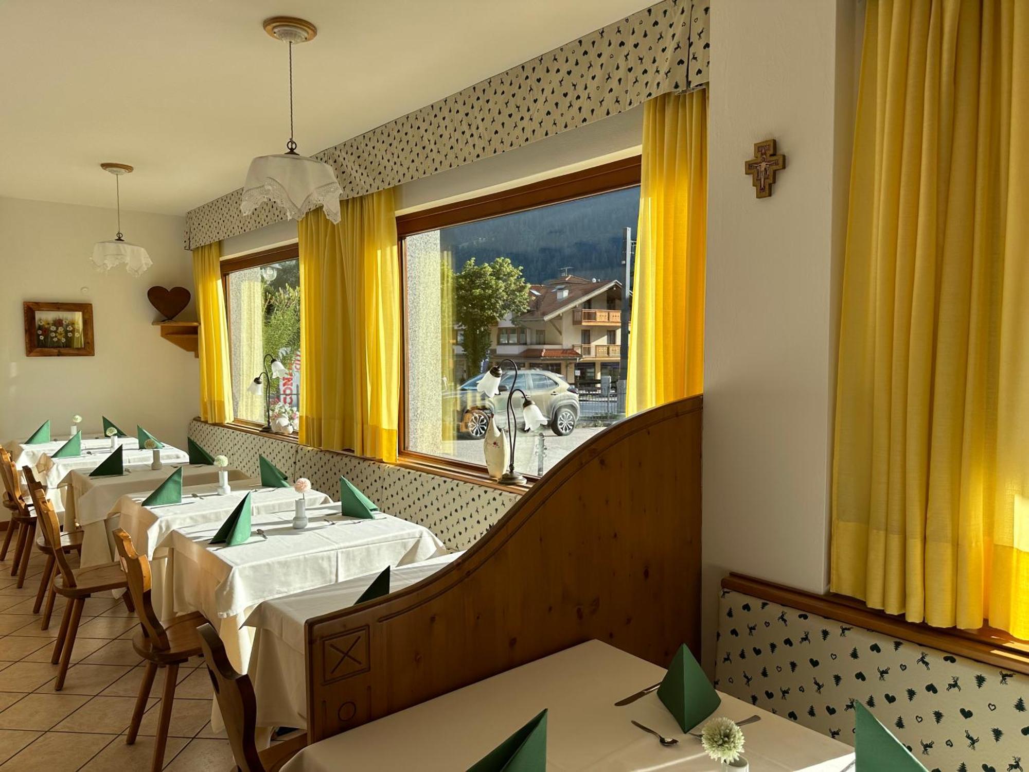 Hotel Garni Maffei Пинцоло Экстерьер фото